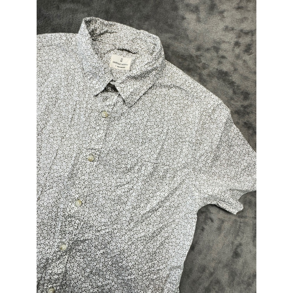 Mutual Weave Mens Floral Print Short Sleeve Button Up Shirt - Large